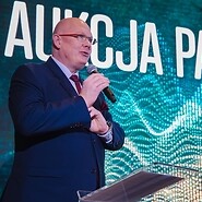 Ruszyła aukcja pasm 700 MHz i 800 MHz