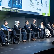 Zastępca Prezesa UKE na panelu wysokiego szczebla oraz na okrągłym stole ...